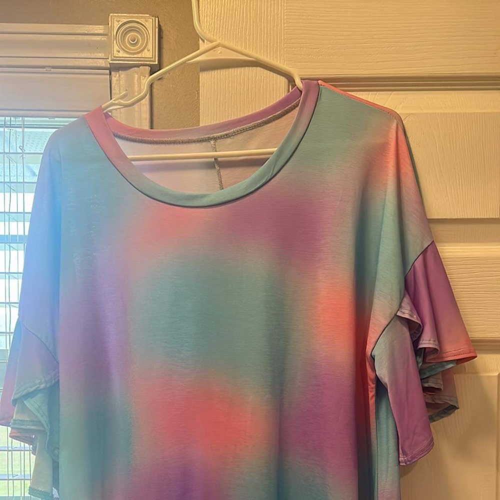 Tye Dye Tunic very pretty size 2XL light blue and pink